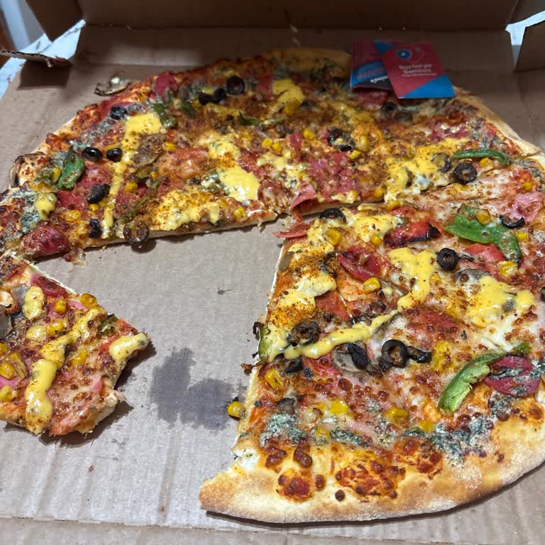 Hijyen Skandalı: Pizzadan Çıkan Kıl