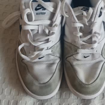 Nike Yağmurda Islanan Ayakkabının Şaşırtıcı Değişimi