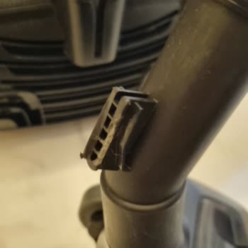 Philips Süpürgenin Dayanıksız Hortum Tasarımı