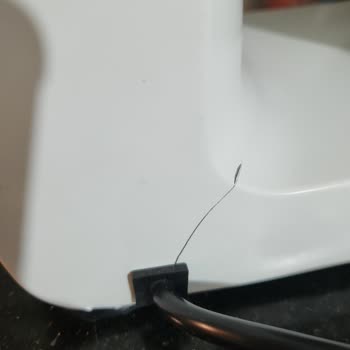 Üründe Çatlak Ve Garanti Hizmetinde Hayal Kırıklığı