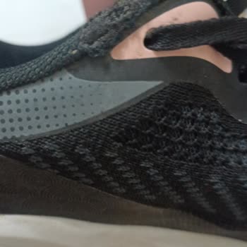 FLO'dan Alınan Ayakkabıda Yırtılma Sorunu