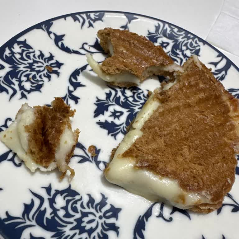 Bahçıvan Tost Kaşarı'nda Benzin Tadına Şaşırtıcı Deneyim