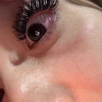 Cansay Nail Beauty İpek Kirpik Uygulamasında Yaşanan Sorunlar