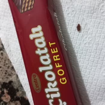 BİM'den Aldığım Gofrette Plastik Parça Şoku!