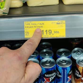 Reyondaki Ürünleri Satmayan BİM Mağazası