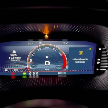 Skoda Fabia Far Uyarısı Uzun Yolda Tehlike Yaratıyor