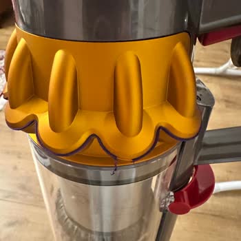 Dyson V15 İlk Kullanımda Sorun: Güç Ve Başlık Problemi