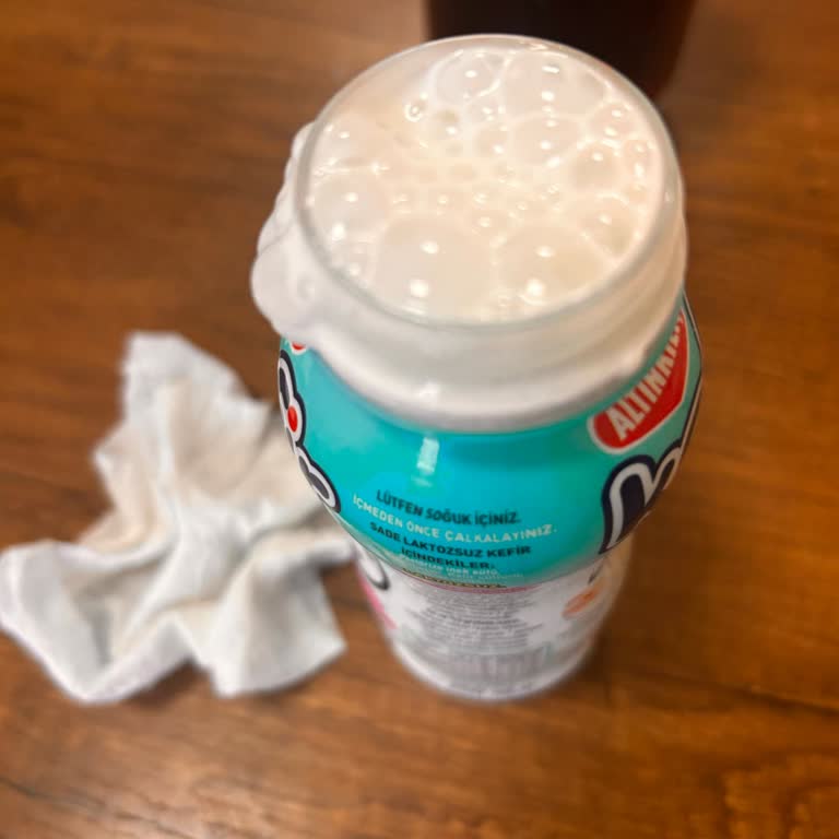 Son Kullanma Tarihi Geçmeyen Kefir Köpürüyor!