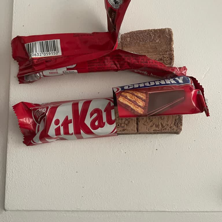 Bozuk Kitkat Çikolatalar İçin Ciddiye Alınmayan Şikayet