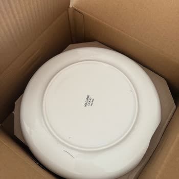 Kırık Ve Eksik Ürünlerle Gelen Yemek Takımı Hayal Kırıklığı