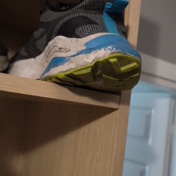 FLO Mağazasından Aldığım Ayakkabı 6 Ayda Delindi