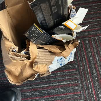 Islak Paketler: Kargolama Sorunu