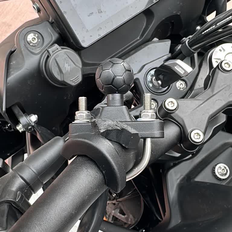 Kalitesiz Ürün Ve İlgisiz Müşteri Hizmetleri Deneyimi