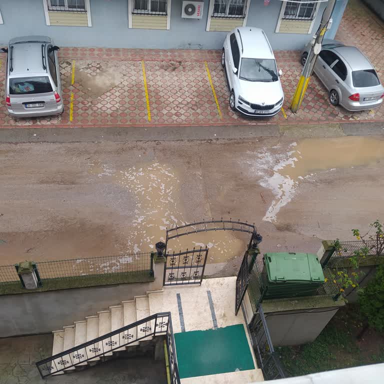 Sokaktaki Asfalt Sorununa Çözüm Bekliyoruz