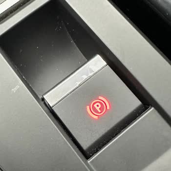 Citroen'den El Freni Tuşu Sorununa Yanıt Bekleniyor