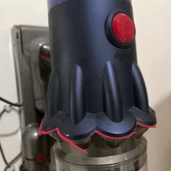 Dyson V12 Süpürge Plastik Deformasyon Sorunu