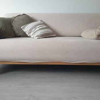 Teslimat Gecikmesi Ve Kusurlu Koltuk Takımı Sorunu