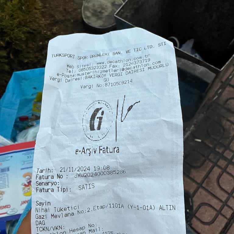 Renk Atan Pantolon Ve İlgisiz Müşteri Hizmeti