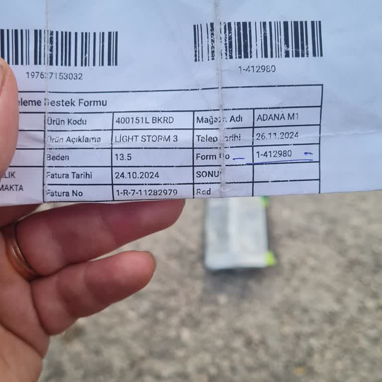Skechers Ayakkabıda Beklenmedik Koku Sorunu