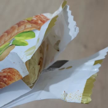 Ülker Antep Fıstıklı Milföyde Ölmüş Kurt Şoku