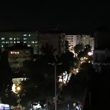 İzmir'in Karanlık Kavşağı: Acil Aydınlatma İhtiyacı