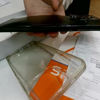 Garanti Kapsamı Dışında Kalan Şişen Batarya Ve Kırık Ekran Sorunu