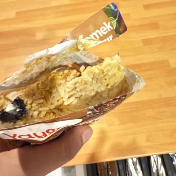 Yayla Marka Nohut Pilavı: Kötü Koku Ve Küf Şoku!