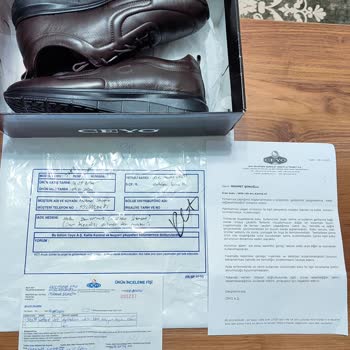 Ayakkabıdan Gelen Rahatsız Edici Koku