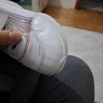 FLO'dan Aldığım Ayakkabının Kalitesizliği!