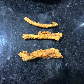 Doritos Paketinde Şaşırtıcı Ve Hijyenik Olmayan Parçalar!