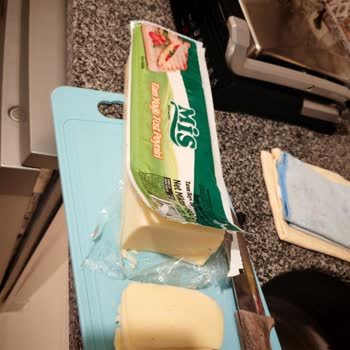 Şok Market 'ten Aldığım Peynirde Yabancı Madde Şoku