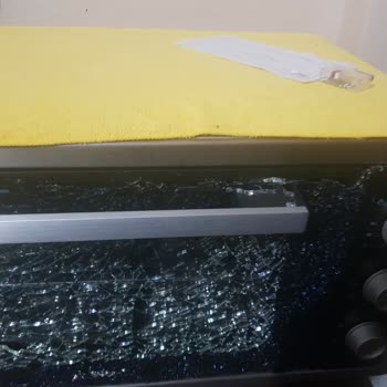 Patlayan Cam Ve Uzayan Servis Süreci