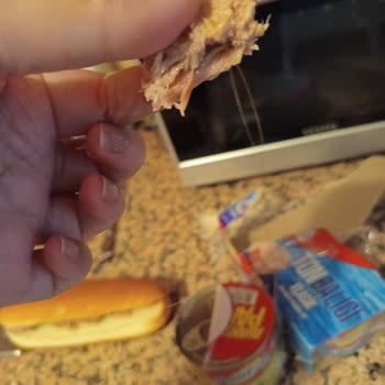 Superfresh Ton Balığından Çıkan Şok Edici Uzun Saç