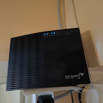 Türk Telekom'un Çözülemeyen İnternet Sorunları Ve Müşteri Memnuniyetsizliği