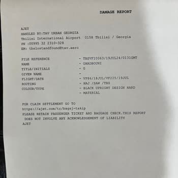 AJet – Probleme mit Buchung, beschädigtem Koffer und fehlenden Gegenständen