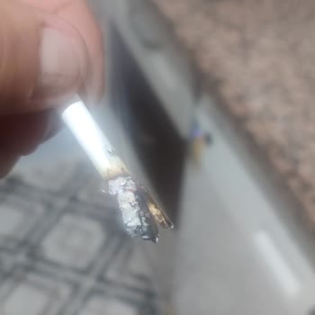 Marlboro Blue Paketlerinden Odun Çıkıyor!