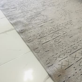 Yanlış Kesim Ve Kalitesiz Halı Sorunu