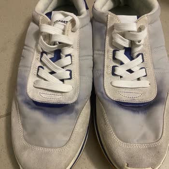 Lacoste Ayakkabıda Renk Sorunu