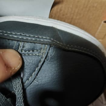 Ayakkabıda Üretim Kusuru: Yanlardan Açılma Sorunu