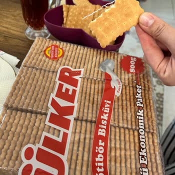 Ülker Bisküvisinde Çuval İpi Tehlikesi