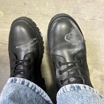 Ayakkabı Bakım Spreyi Sorunu