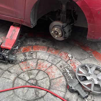 Petlas Lastiklerinin Kalitesizliği Ve Buca Otomotiv'in Sorumsuzluğu