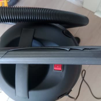 Kırık Süpürge Parçası Ve İade Sorunu