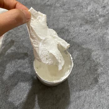 Found a Cloth Piece in Sudocrem Jar – Hygienic Concern for Baby’s Safety