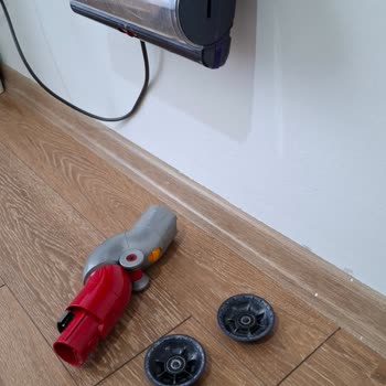 Dyson Süpürge Sorunları Ve Müşteri Hizmetleri İlgisizliği!