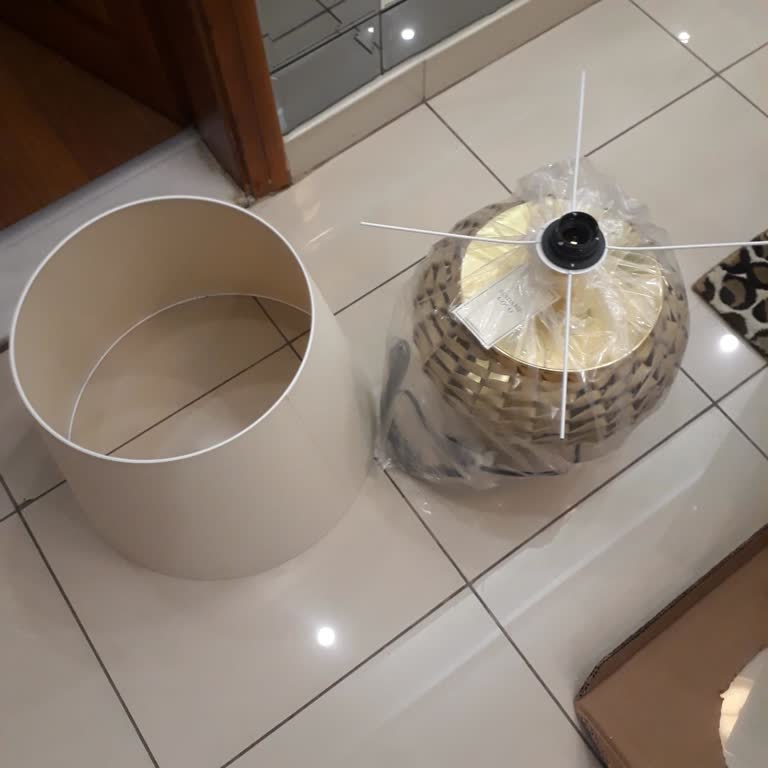Madame Coco'dan Gelen Hasarlı Abajur Ve Yetersiz Müşteri Hizmeti