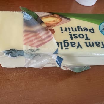 Tarihi Geçmemiş Kaşar Peynirinde Küf Problemi