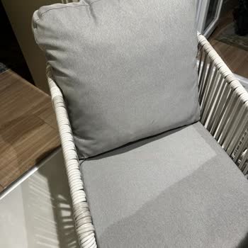 Yanlış Renk Bahçe Mobilyası Ve İlgisiz Müşteri Hizmeti