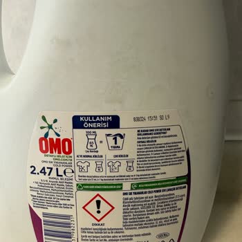 OMO Deterjanı Kıyafetlerde Kalıcı Mavi Lekeler Bırakıyor