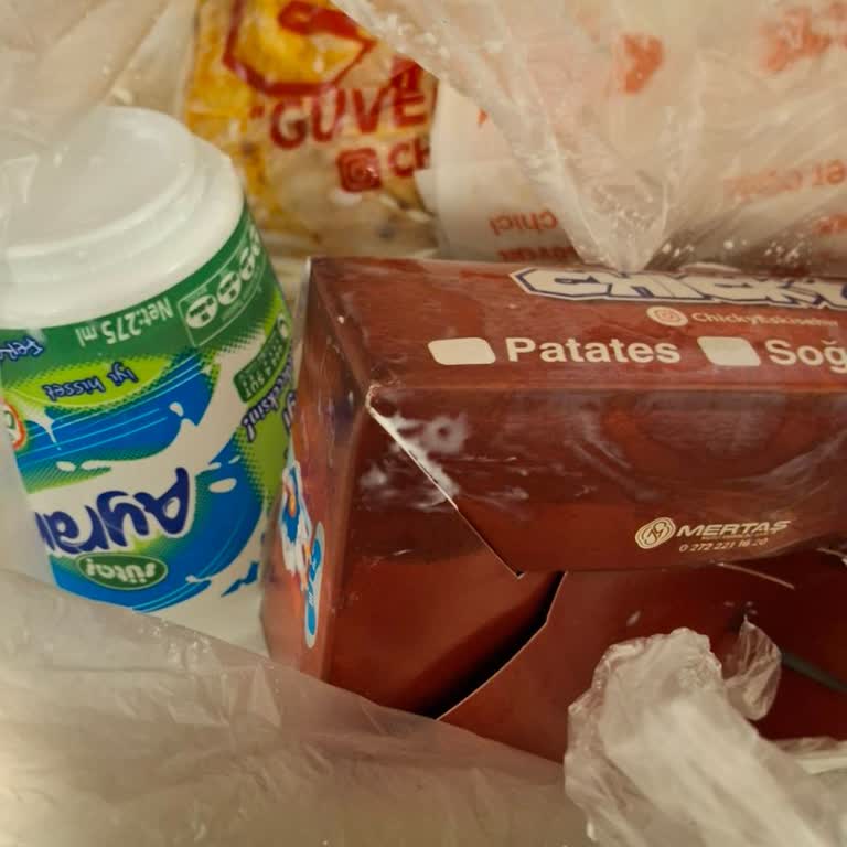 Yemeksepeti'nde Sipariş Sorunu: Dökülen Ayran Ve Yetersiz Çözüm